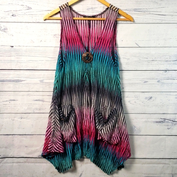 Paradise beach tops - Picture 1 of 6